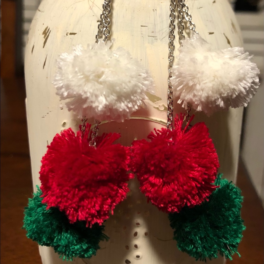 Christmas Pom Pom Earrings 🎄